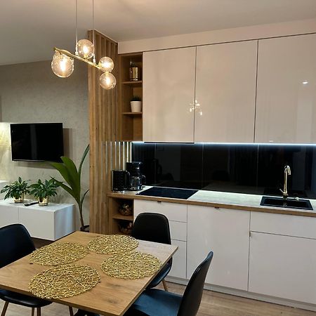 Nowoczesny Apartament Z Garazem Morelova Gdańsk Exterior foto