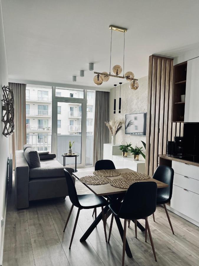 Nowoczesny Apartament Z Garazem Morelova Gdańsk Exterior foto